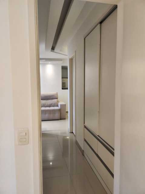 Apartamento à venda com 2 quartos, 60m² - Foto 18