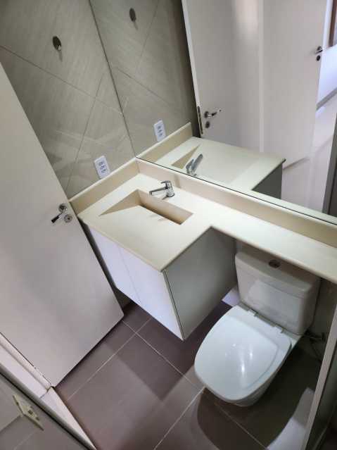 Apartamento à venda com 2 quartos, 60m² - Foto 19