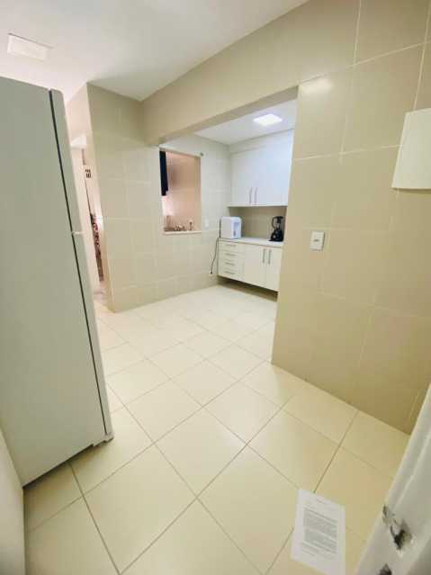 Apartamento à venda com 2 quartos, 85m² - Foto 4