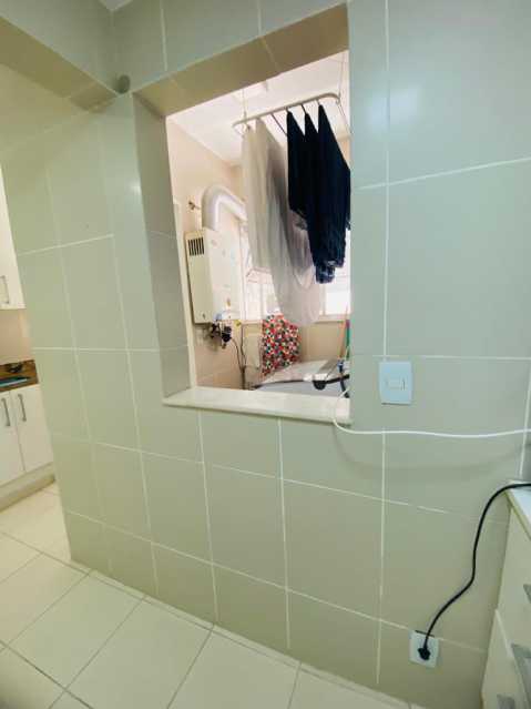 Apartamento à venda com 2 quartos, 85m² - Foto 9