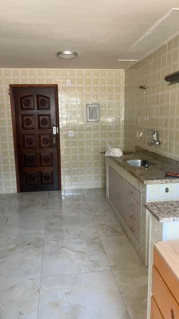 Apartamento à venda com 3 quartos, 95m² - Foto 12