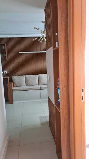 Apartamento à venda com 2 quartos, 68m² - Foto 4