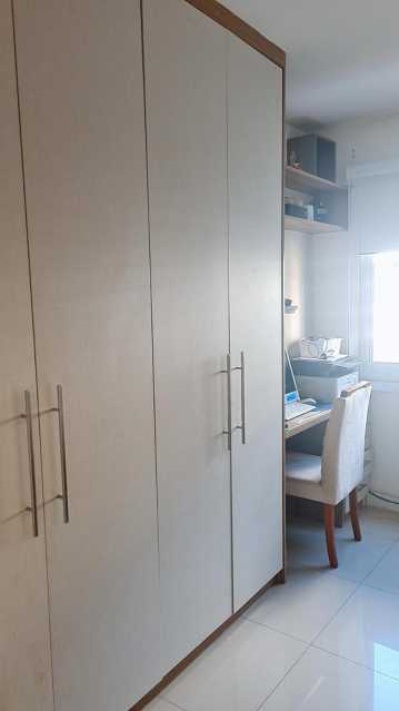 Apartamento à venda com 2 quartos, 68m² - Foto 13