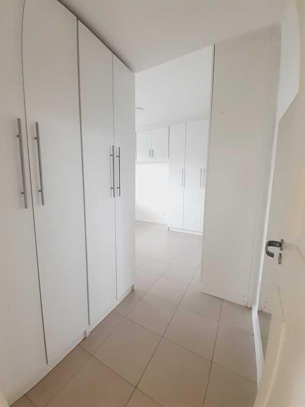 Apartamento à venda com 3 quartos, 96m² - Foto 17