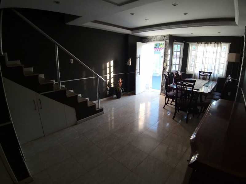 Casa de Condomínio à venda com 5 quartos, 190m² - Foto 5