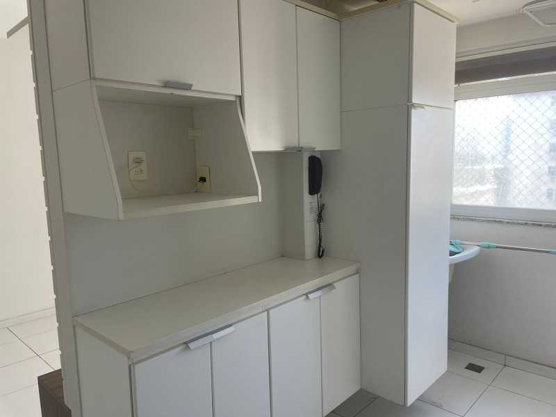 Apartamento à venda com 2 quartos, 67m² - Foto 10