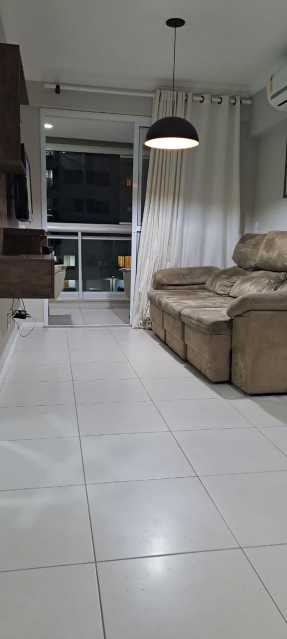 Apartamento à venda com 2 quartos, 62m² - Foto 10