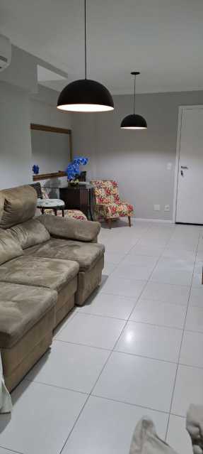 Apartamento à venda com 2 quartos, 62m² - Foto 18