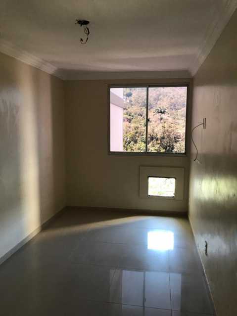 Apartamento à venda com 2 quartos, 62m² - Foto 13