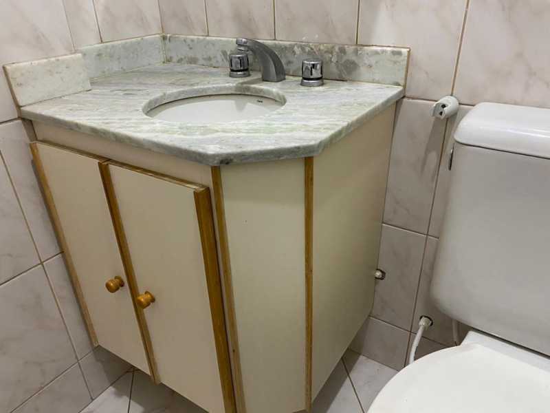 Apartamento à venda com 2 quartos, 63m² - Foto 17