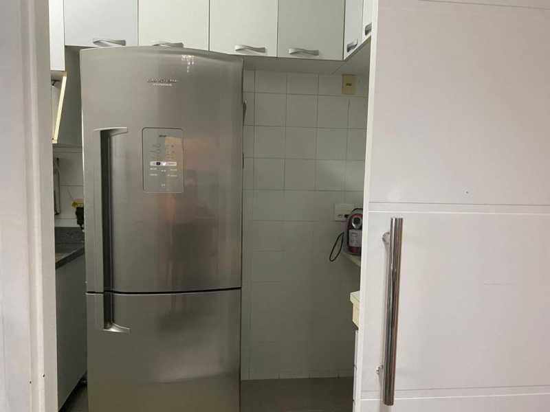 Apartamento à venda com 2 quartos, 63m² - Foto 24