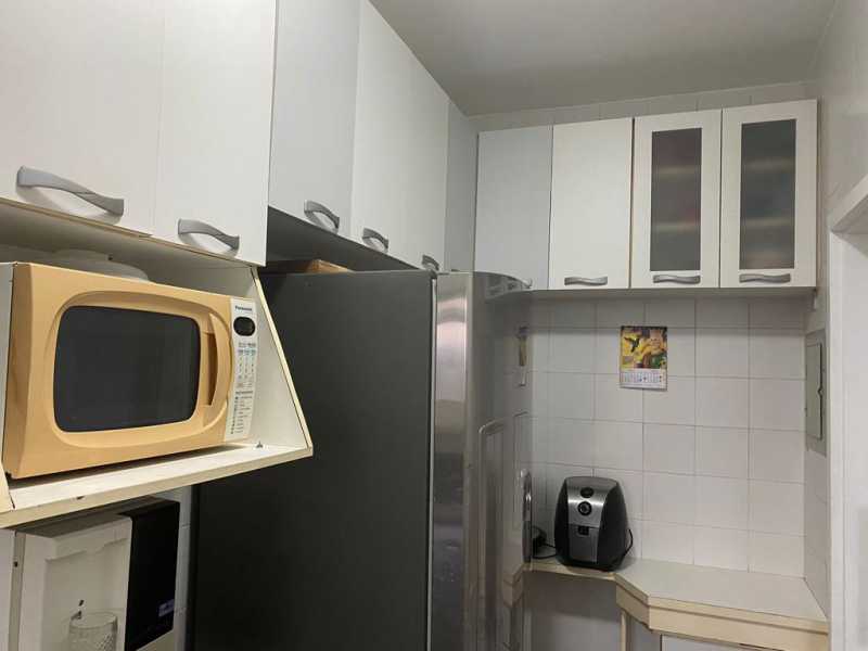 Apartamento à venda com 2 quartos, 63m² - Foto 28