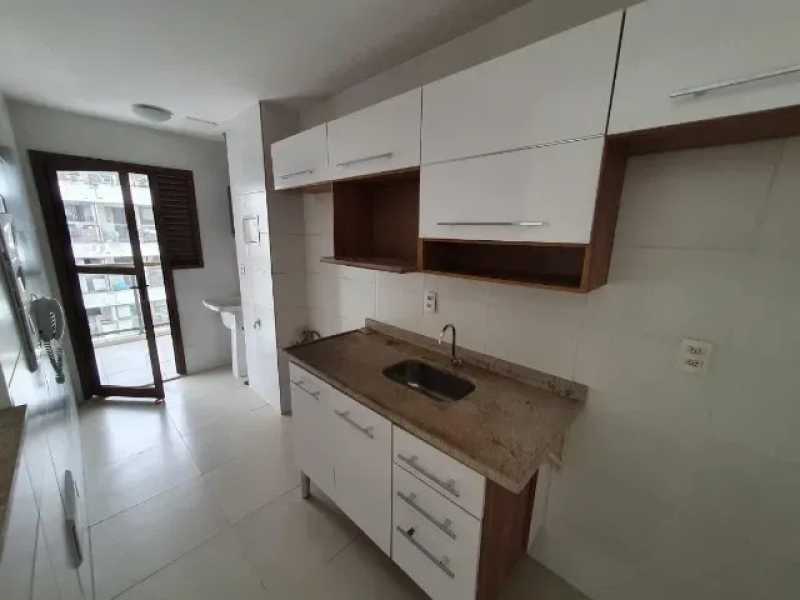 Apartamento à venda com 2 quartos, 67m² - Foto 7