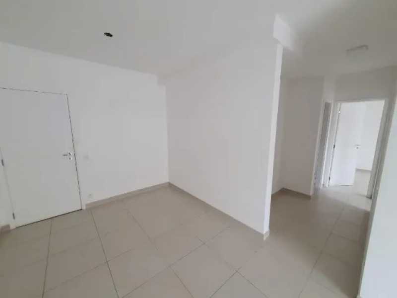 Apartamento à venda com 2 quartos, 67m² - Foto 8