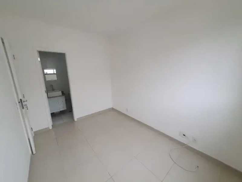 Apartamento à venda com 2 quartos, 67m² - Foto 12