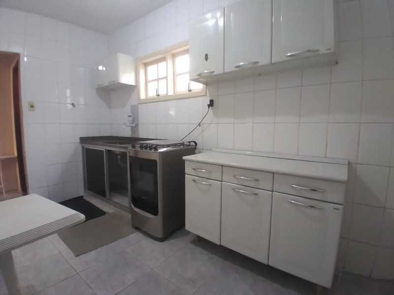 Casa de Vila à venda com 3 quartos, 90m² - Foto 13