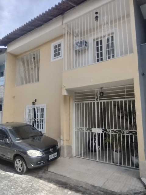 Casa de Vila à venda com 3 quartos, 90m² - Foto 2