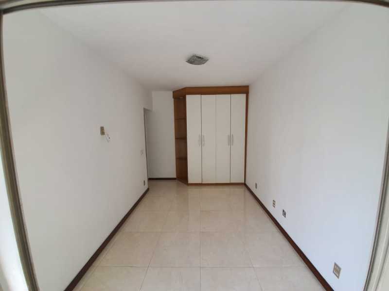 Apartamento à venda com 3 quartos, 92m² - Foto 14