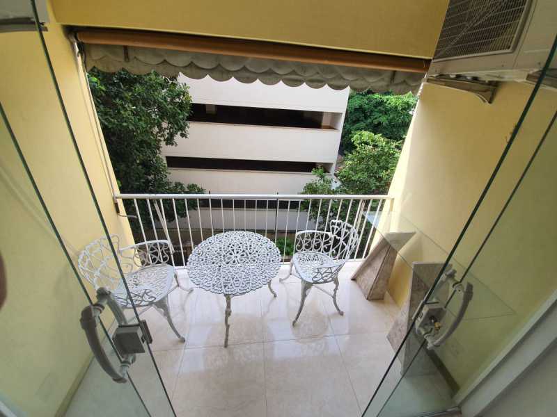 Apartamento à venda com 3 quartos, 92m² - Foto 11