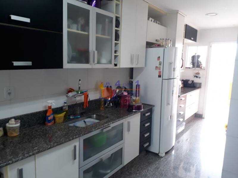 Apartamento à venda com 4 quartos, 210 - Foto 8