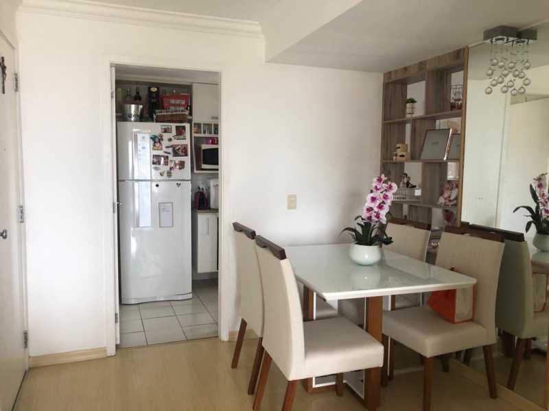 Apartamento à venda com 2 quartos, 73m² - Foto 4