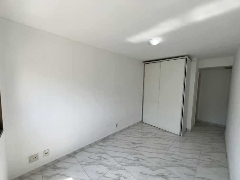 Apartamento à venda com 4 quartos, 96m² - Foto 15