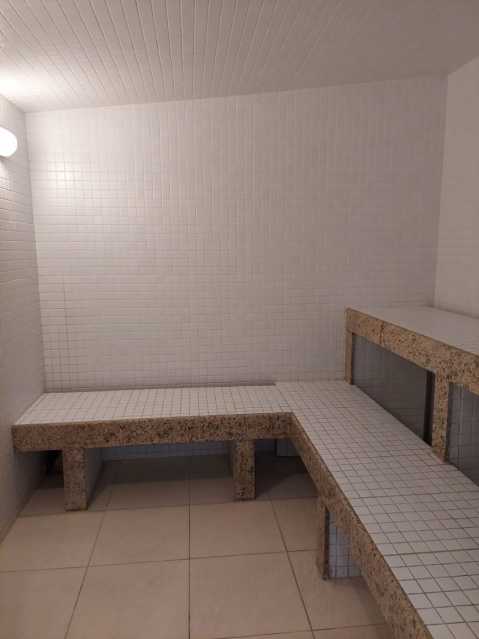 Apartamento à venda com 2 quartos, 75m² - Foto 15