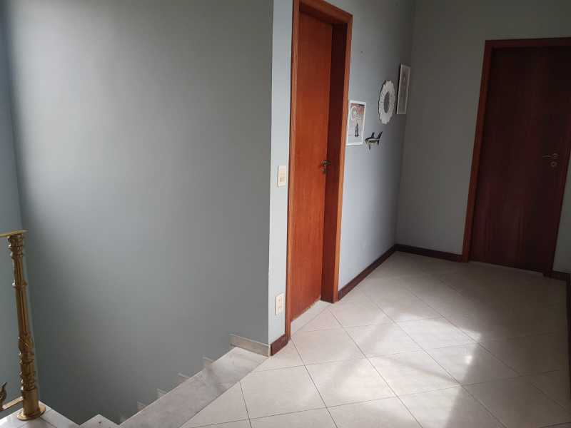 Casa à venda com 3 quartos, 231m² - Foto 20