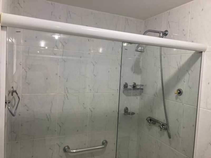 Apartamento à venda com 2 quartos, 75m² - Foto 5