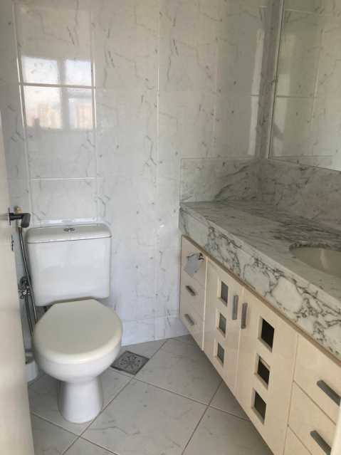 Apartamento à venda com 2 quartos, 75m² - Foto 11