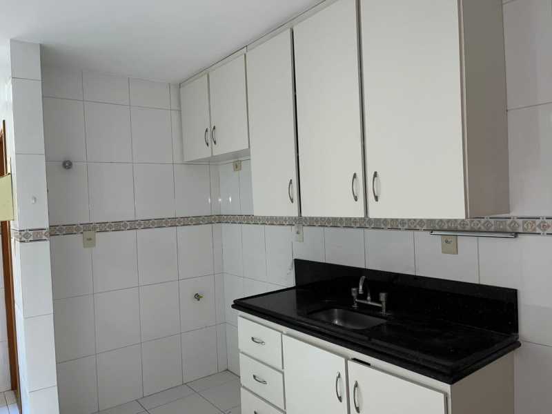 Apartamento à venda com 3 quartos, 98m² - Foto 7