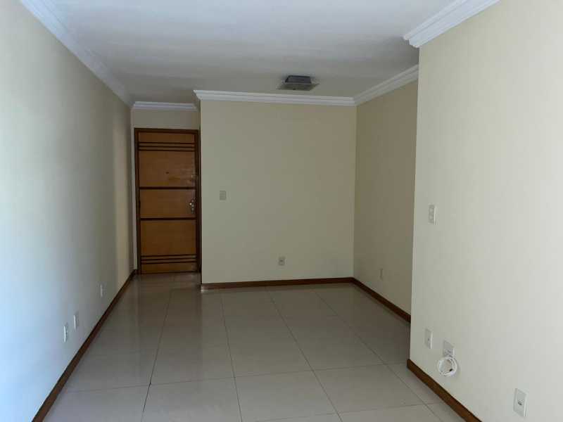 Apartamento à venda com 3 quartos, 98m² - Foto 3