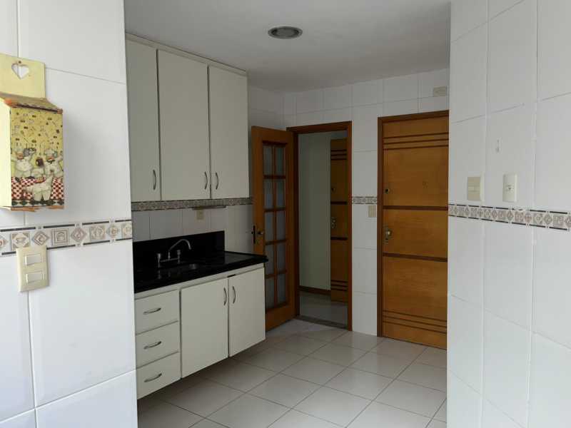 Apartamento à venda com 3 quartos, 98m² - Foto 10