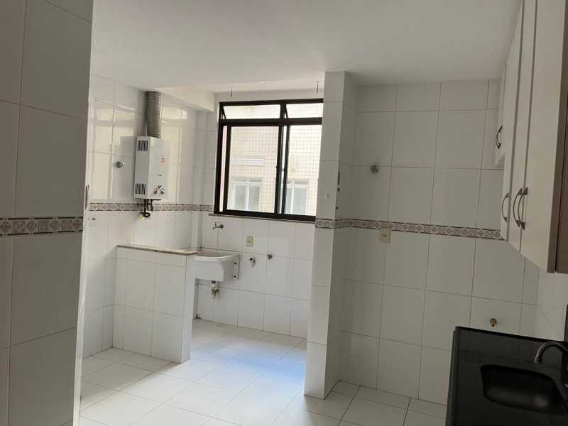 Apartamento à venda com 3 quartos, 98m² - Foto 9