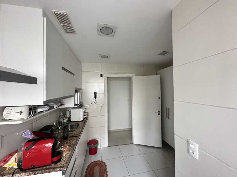 Apartamento à venda com 3 quartos, 126m² - Foto 17