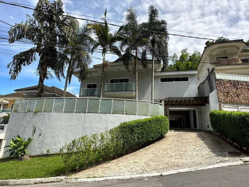 Casa de Condomínio à venda com 6 quartos, 1250m² - Foto 1