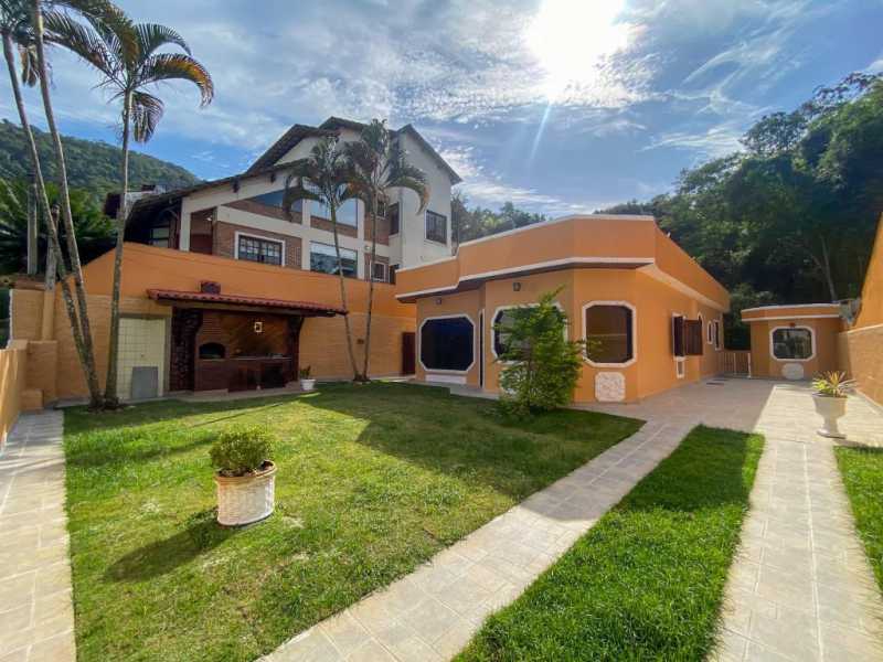 Casa de Condomínio à venda com 3 quartos, 322m² - Foto 1