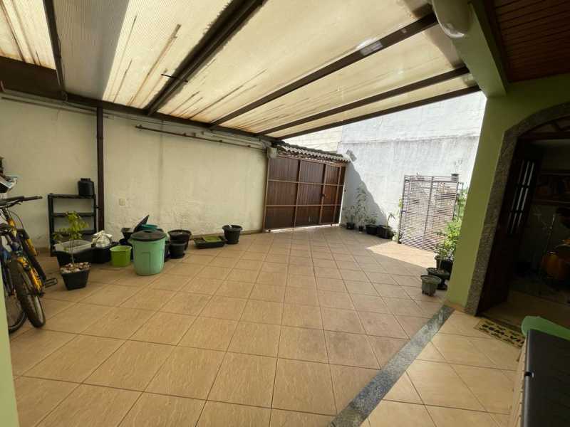 Casa à venda com 3 quartos, 188m² - Foto 4