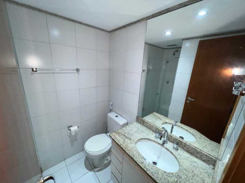 Apartamento à venda com 2 quartos, 70m² - Foto 9