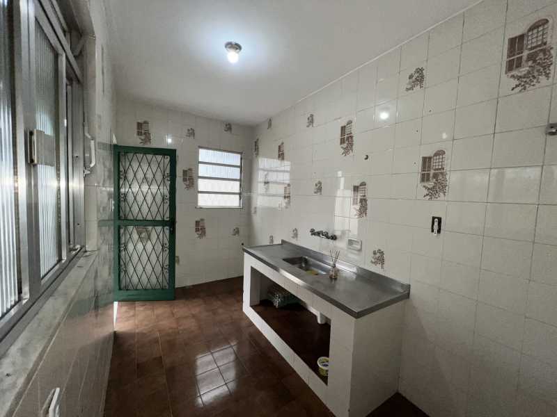 Casa à venda com 2 quartos, 150m² - Foto 12