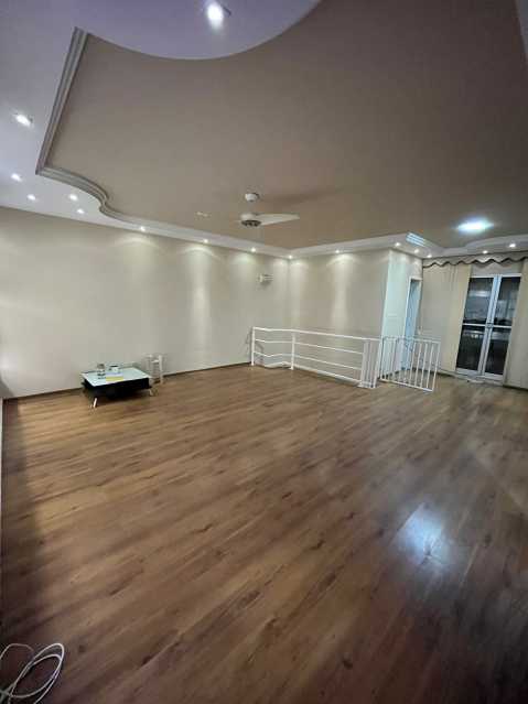 Cobertura à venda com 3 quartos, 160m² - Foto 15