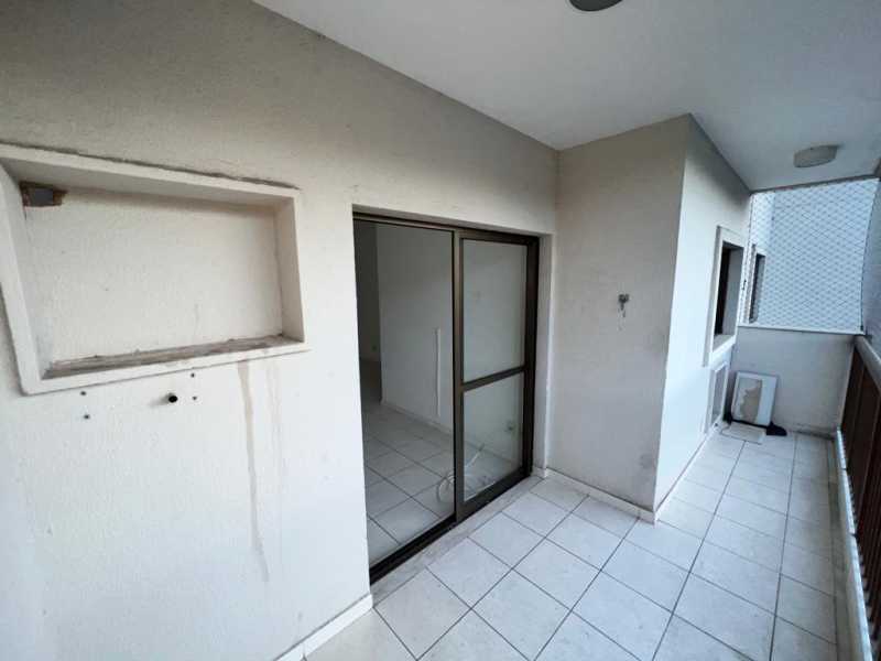 Apartamento à venda com 4 quartos, 97m² - Foto 3