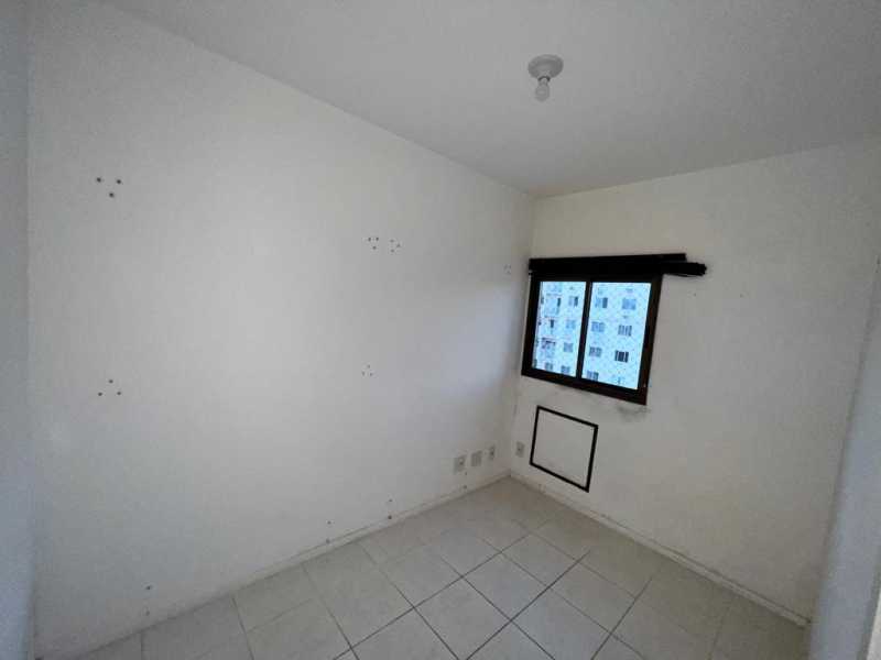 Apartamento à venda com 4 quartos, 97m² - Foto 17