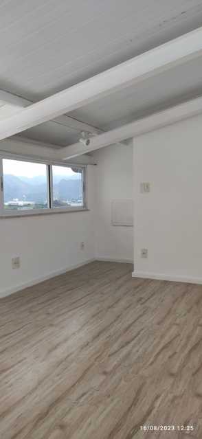 Cobertura à venda com 3 quartos, 200m² - Foto 6