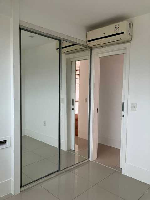 Cobertura à venda com 3 quartos, 200m² - Foto 16