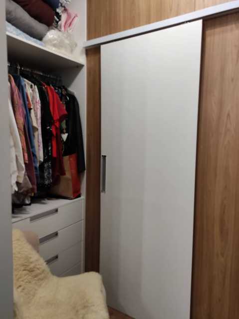 Apartamento à venda com 2 quartos, 70m² - Foto 12