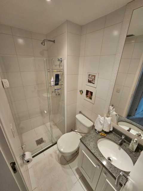 Apartamento à venda com 2 quartos, 57m² - Foto 17