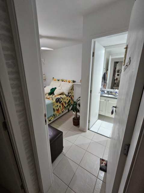 Apartamento à venda com 2 quartos, 57m² - Foto 18