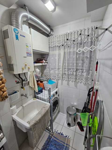 Apartamento à venda com 2 quartos, 57m² - Foto 14