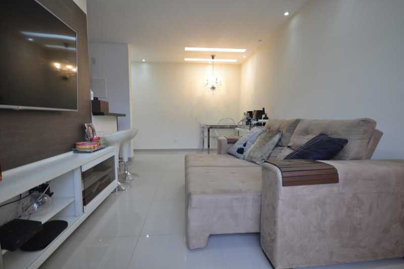 Apartamento à venda com 2 quartos, 60m² - Foto 9